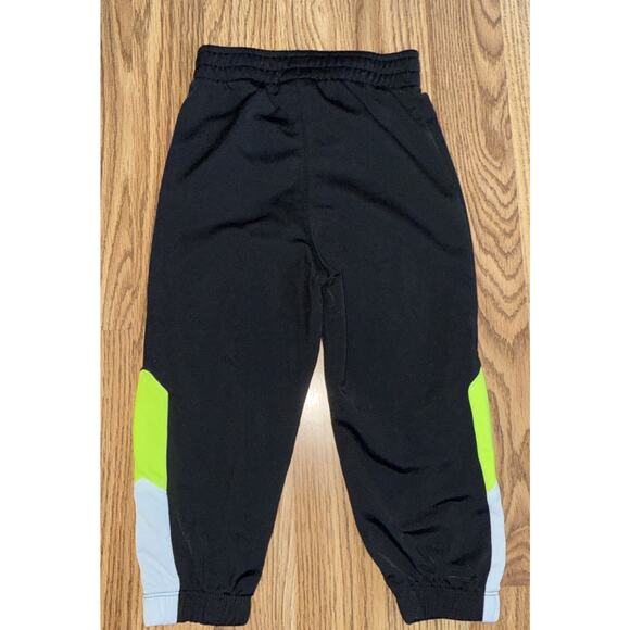 Nike Hoodie + Sweat Pants Set Size 24M (month) Black, Neon Yellow, White - Picture 10 of 11